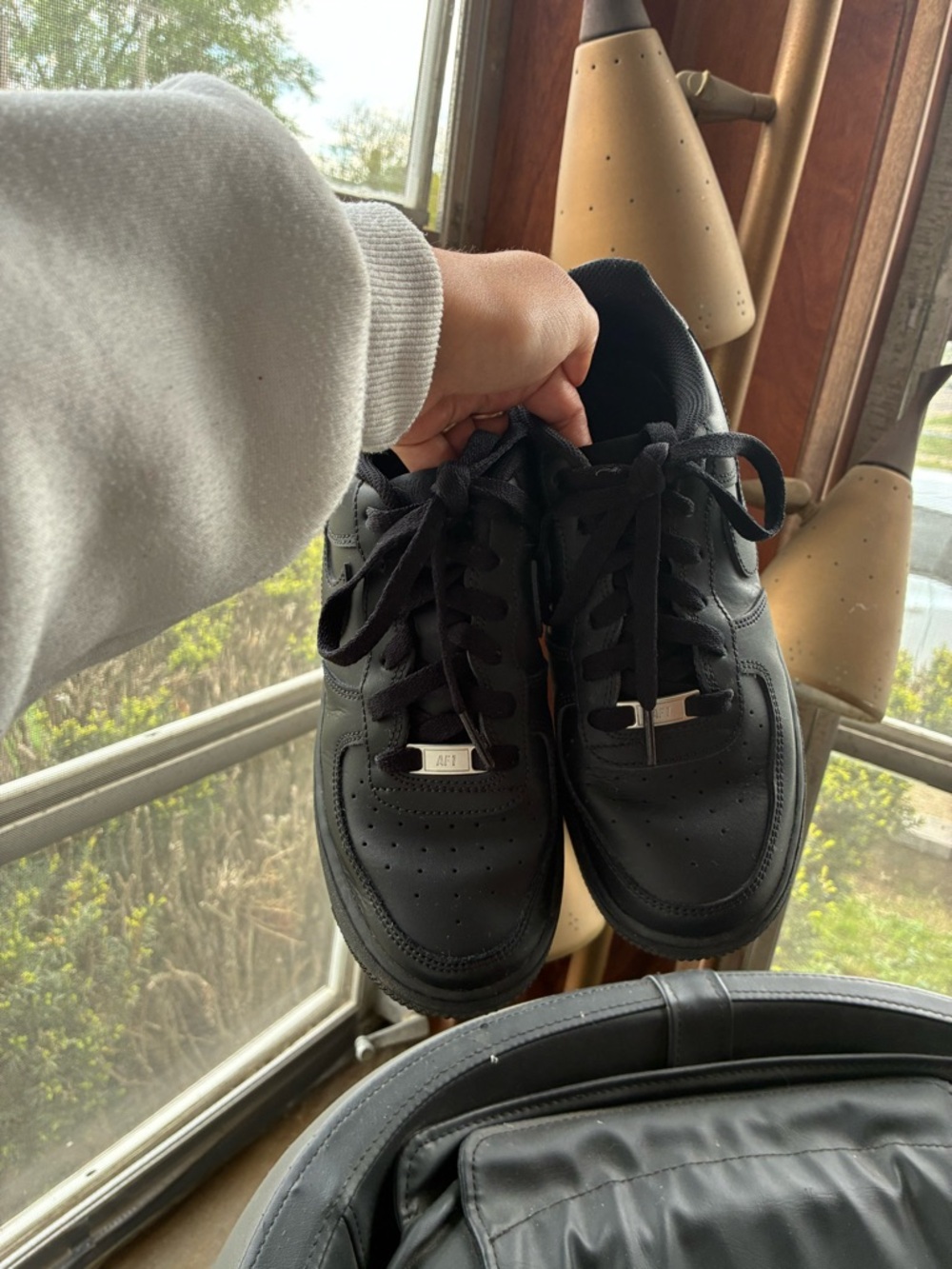 Nike Black Low-Top Leather Sneakers